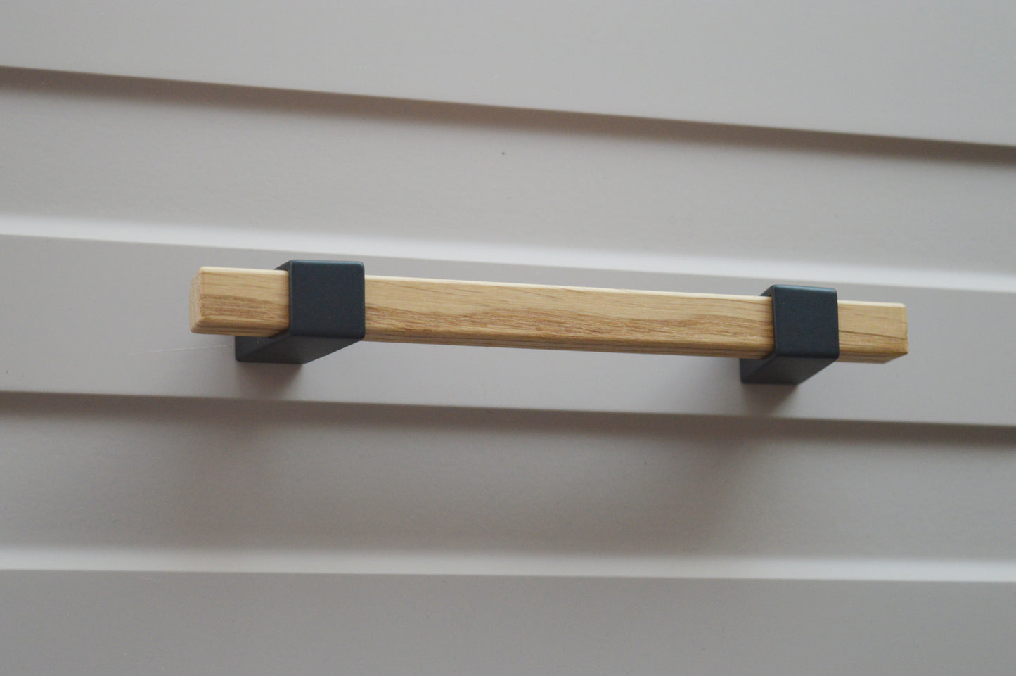 Beam Metal and Wood Furniture Handle