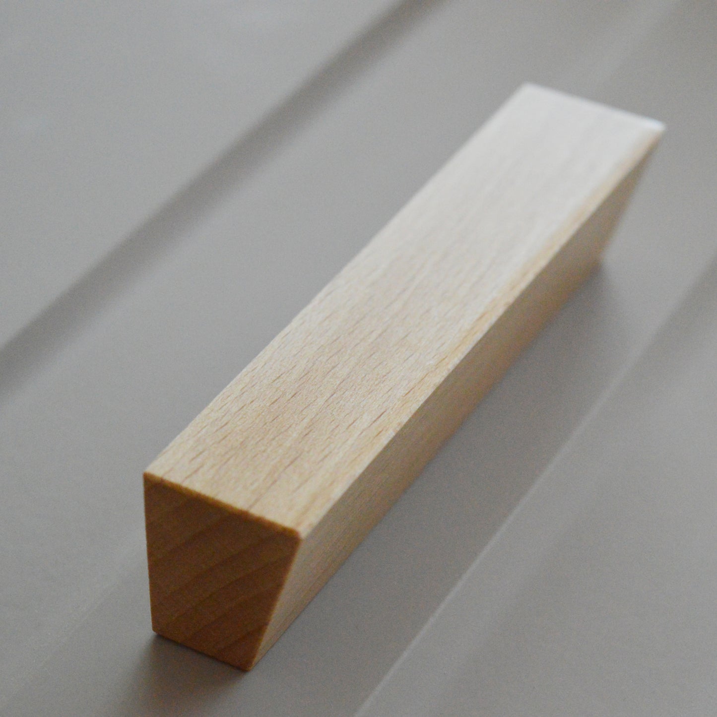 Ravenna modern Wooden furniture handle, lacquered beech