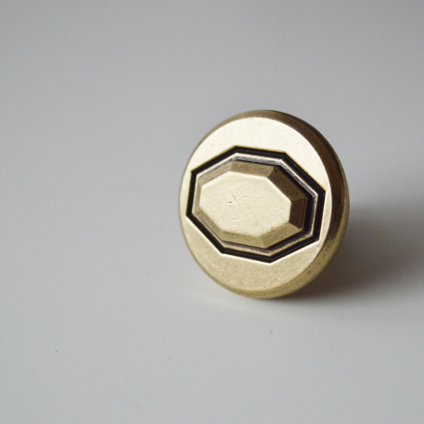 15.385.35.12 Bronze furniture knob Classic metal furniture knob