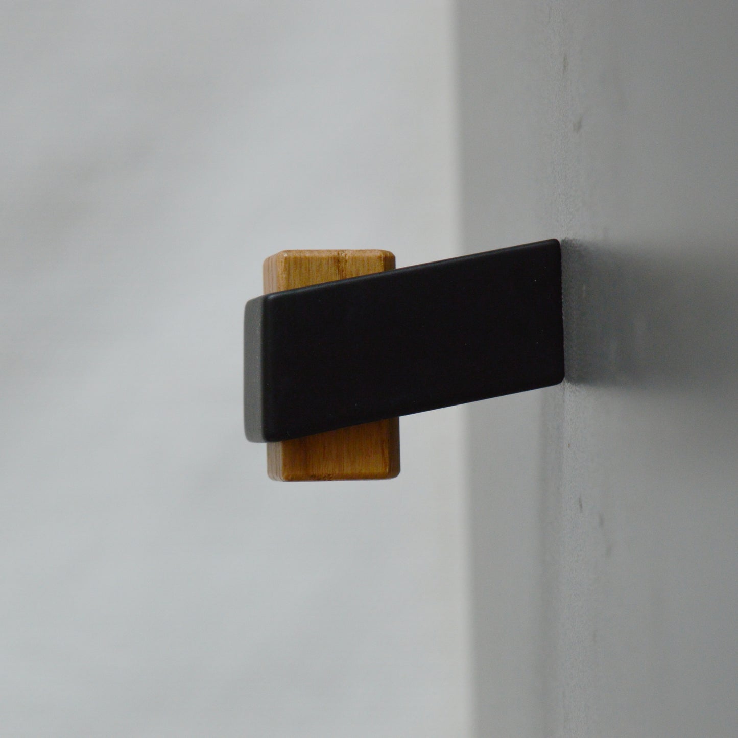 Beam Metal and Wood Furniture Knob