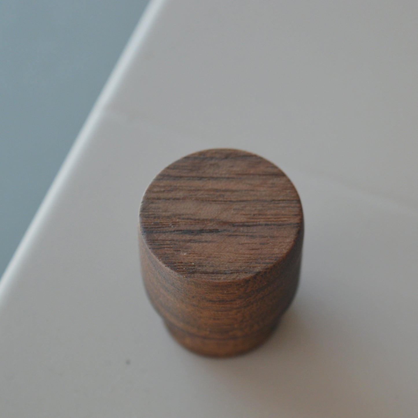Kiel solid wood furniture knob