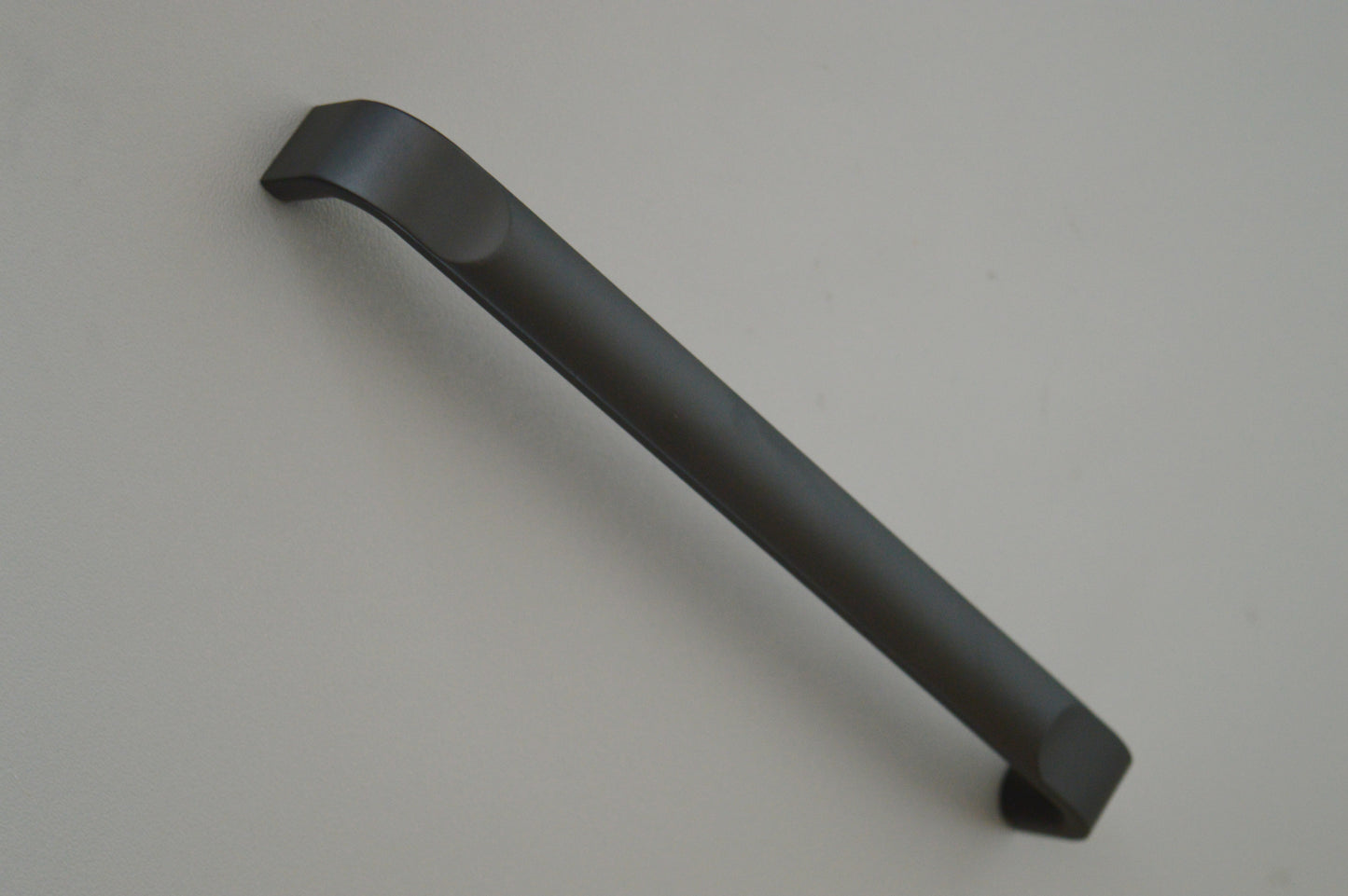 Flint modern metal furniture handle