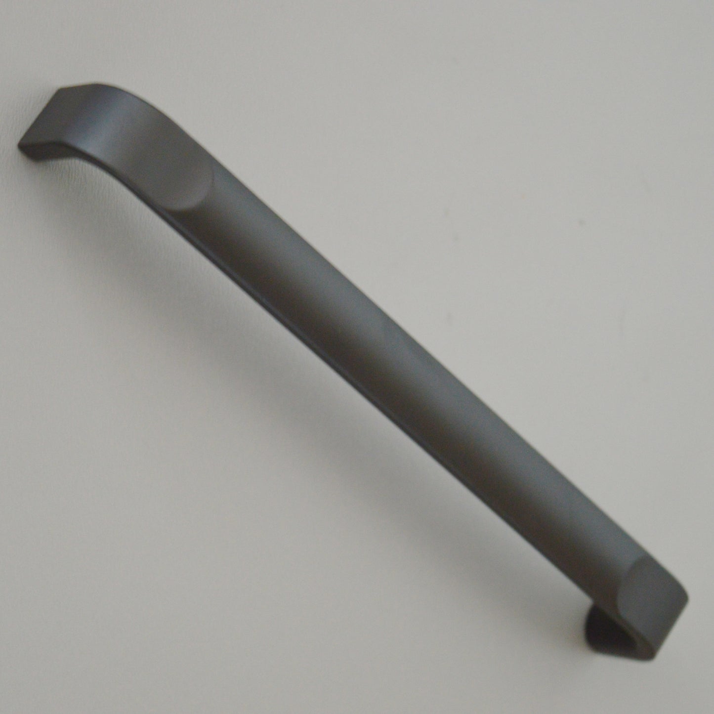 Flint modern metal furniture handle