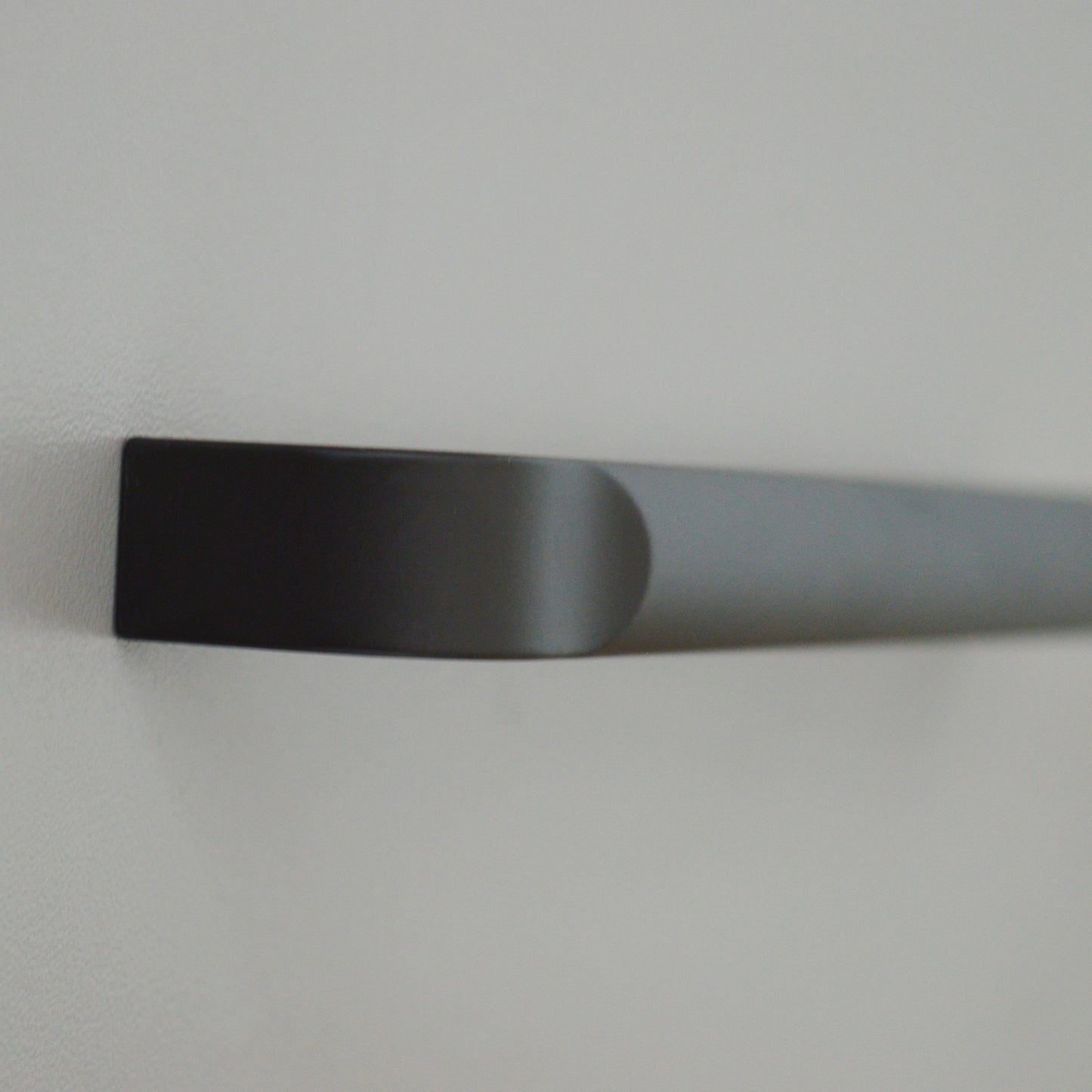 Flint modern metal furniture handle