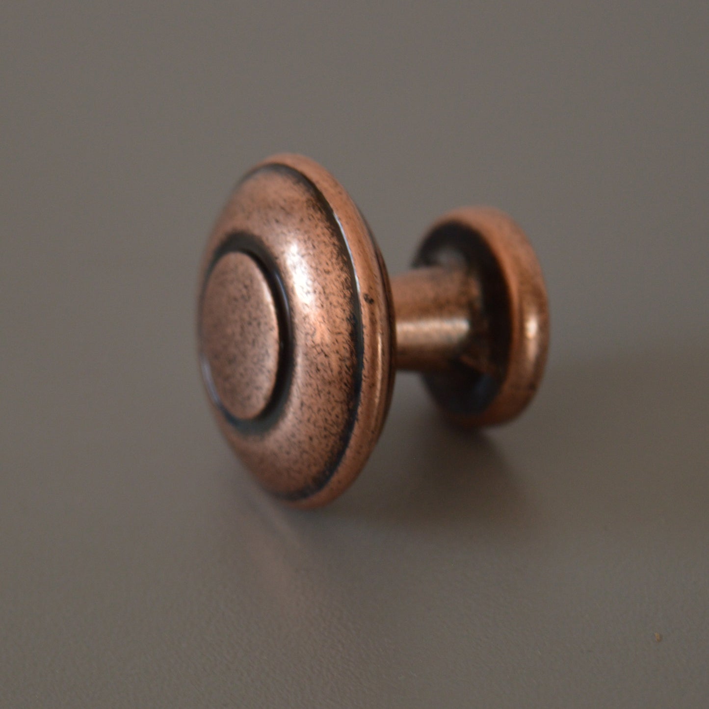 IRIS metal furniture knob