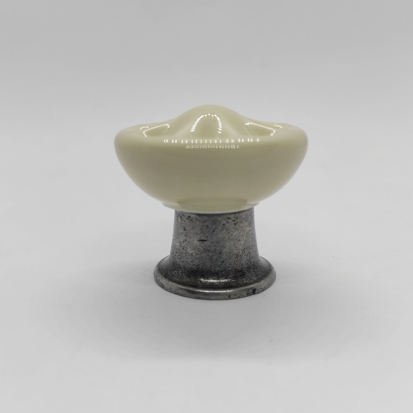 "Country" Metal-porcelain furniture knob Beige - Bronz finish