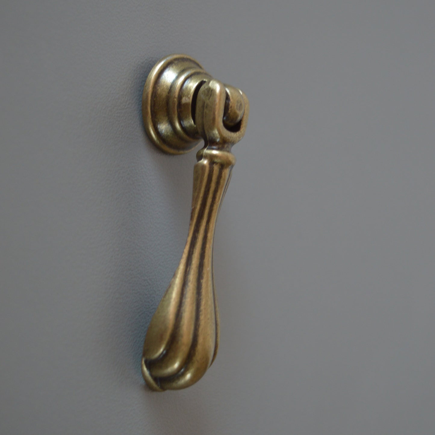 15.418.00.12 Bronze furniture knob Classic metal furniture knob