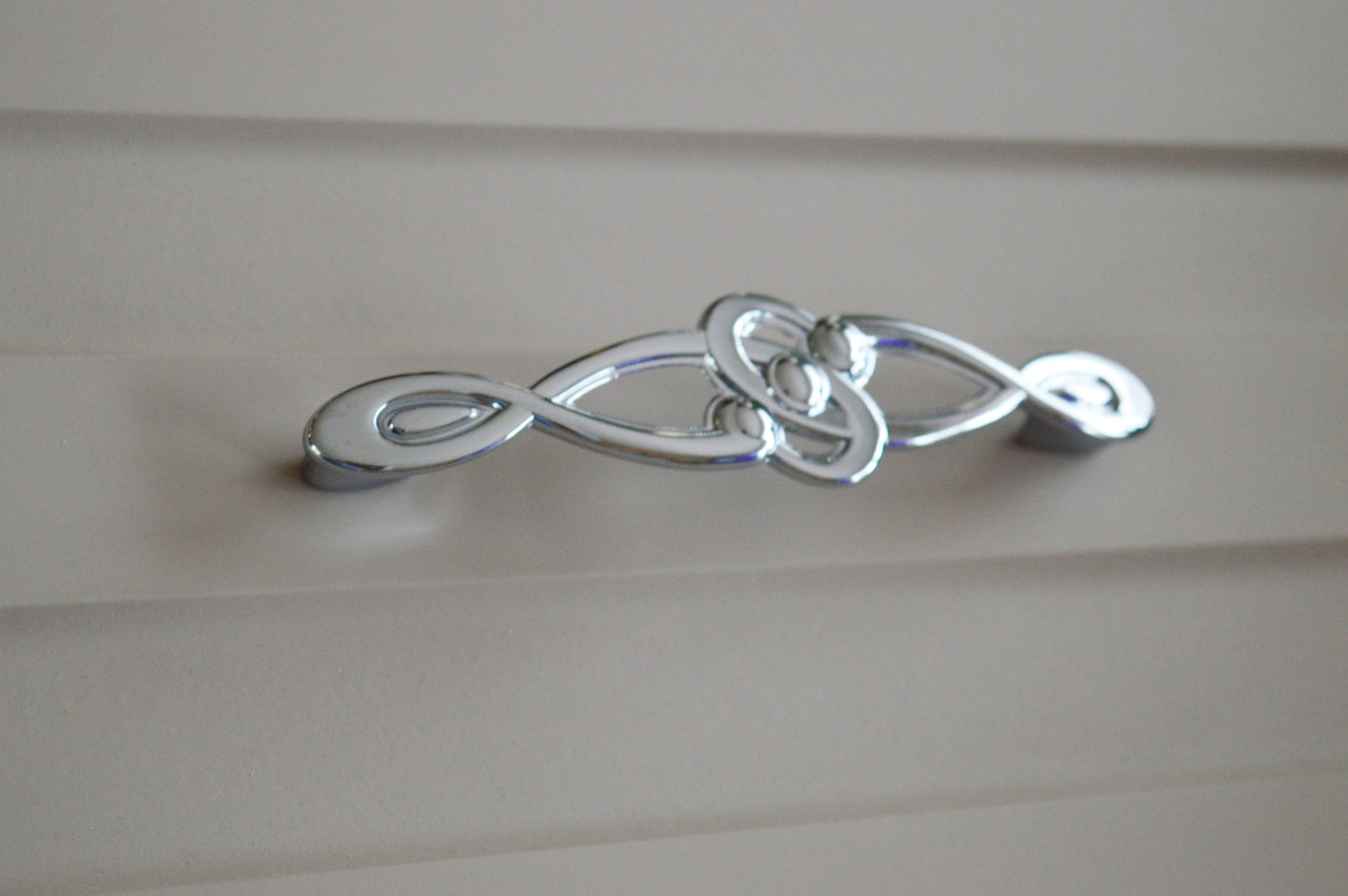 15.193.128  Furniture handels Classic metal handles