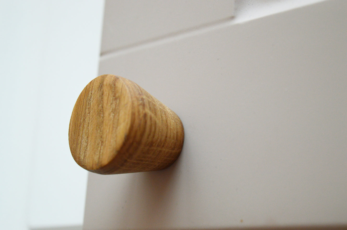 Oslo solid wood furniture knob