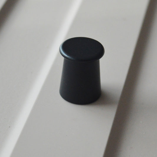 Buffer metal furniture knob