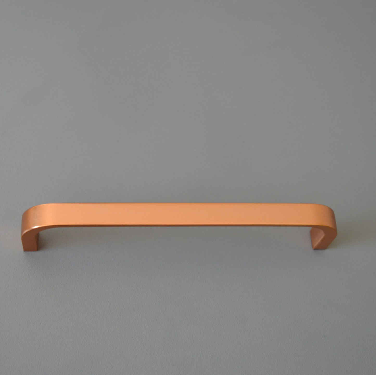 Pronto modern metal furniture handle