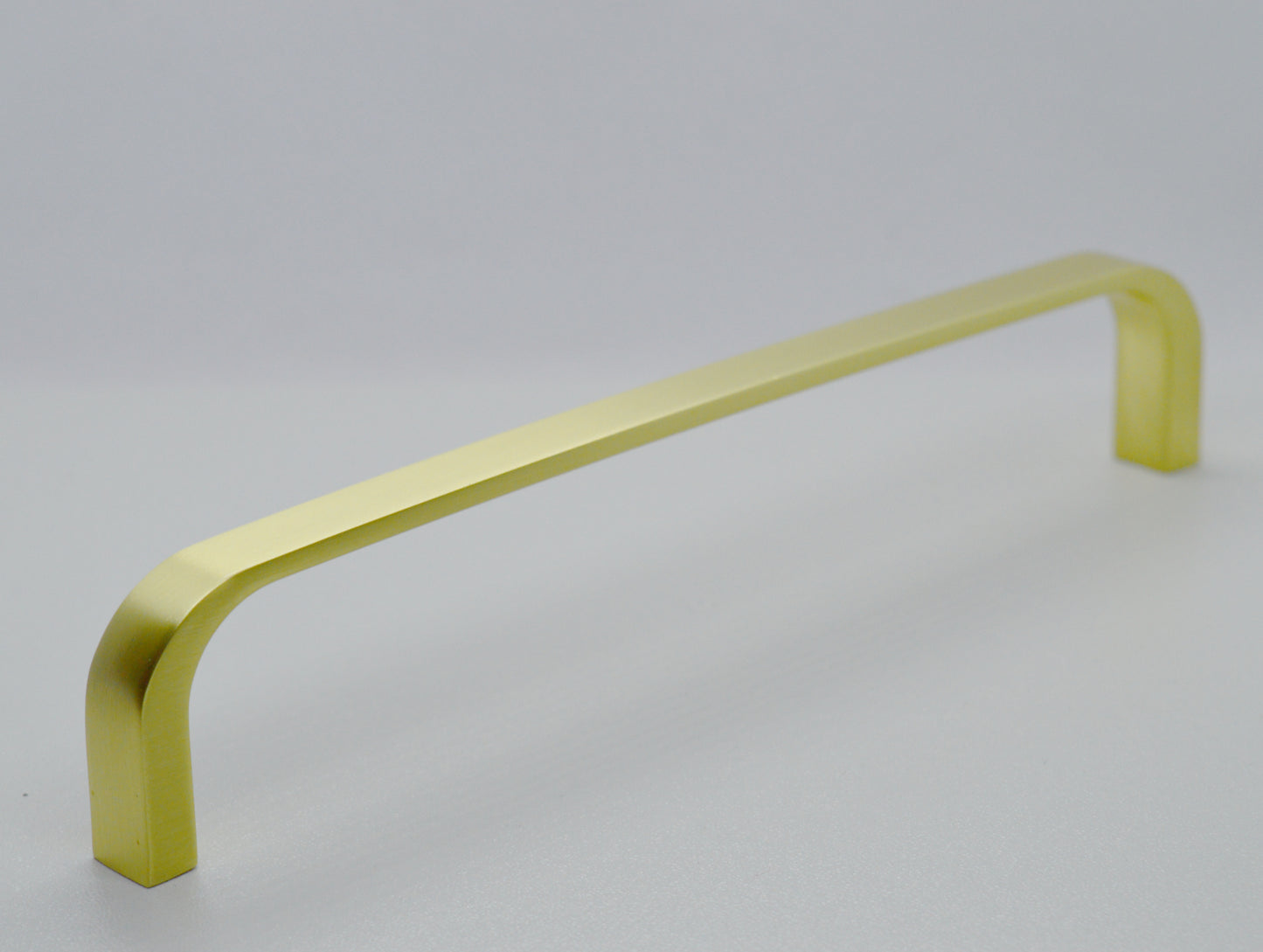 Pronto modern metal furniture handle