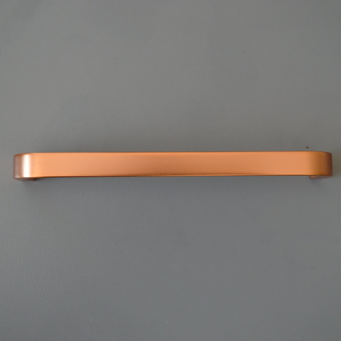 Pronto modern metal furniture handle