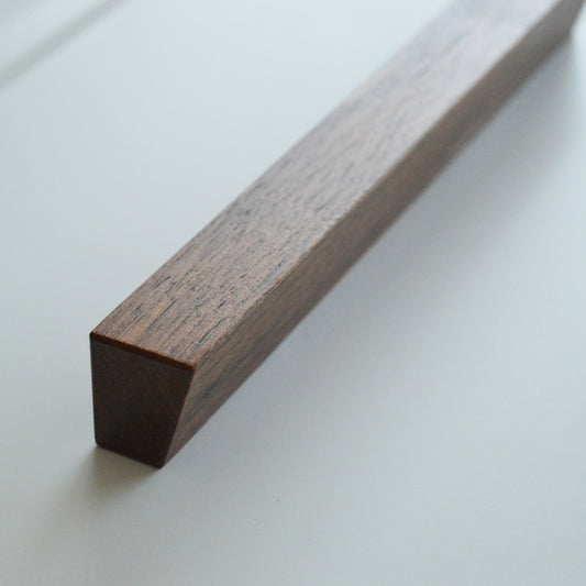 Modena modern Wooden furniture handle, lacquered walnut