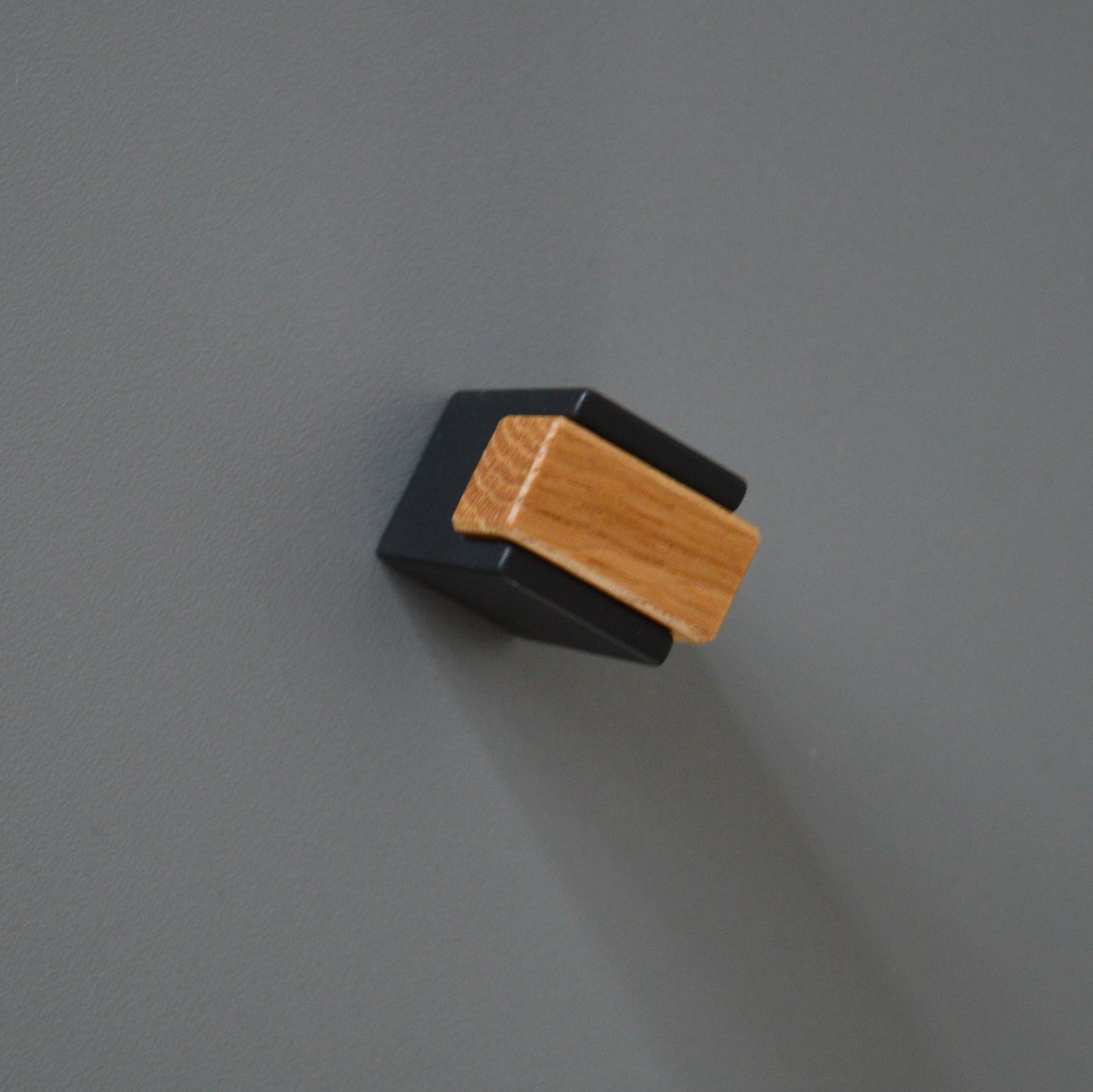 NEW Beam Metal and Wood Furniture Knob