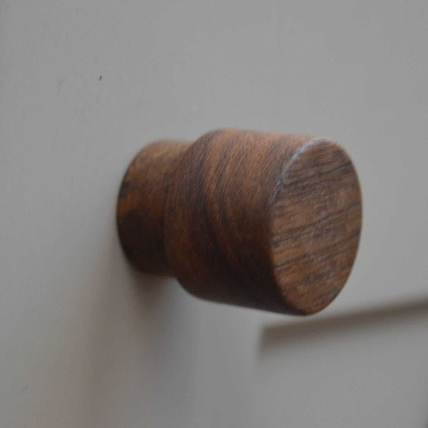 Kiel solid wood furniture knob