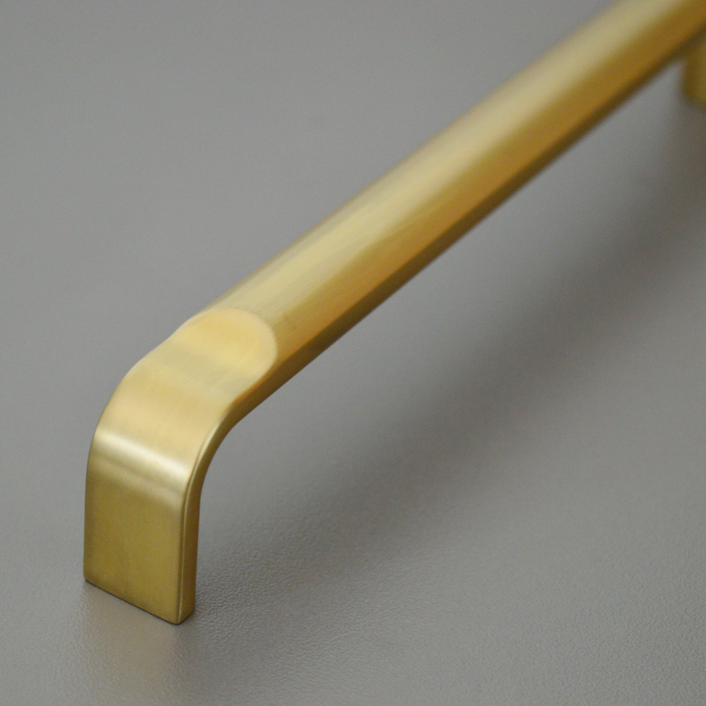 Flint modern metal furniture handle