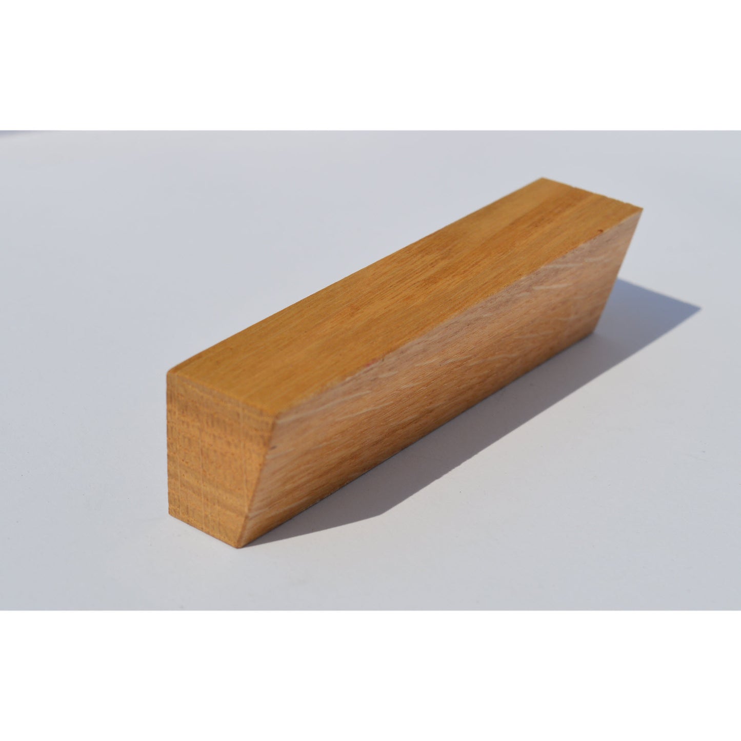 Imola solid wood furniture handle – natural elegance, lacquered oak