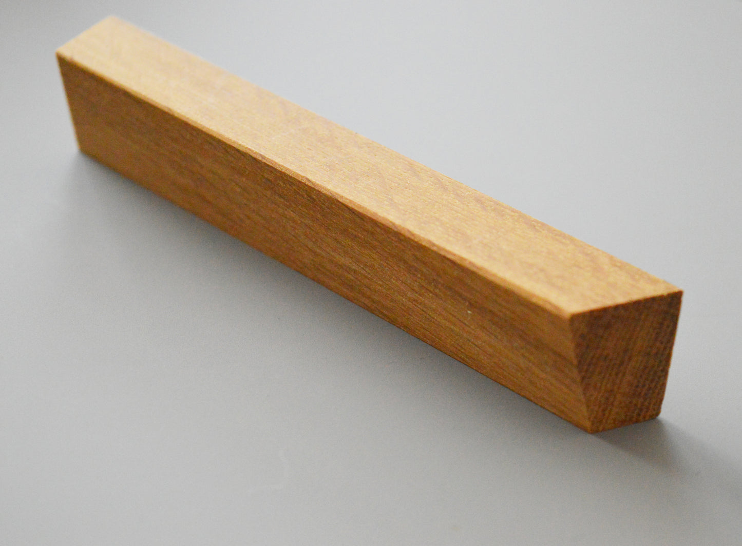 Cortona modern Wooden furniture handle, oiled wood