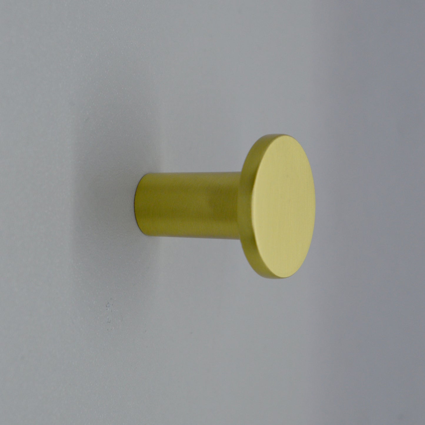 Ellie metal furniture knob