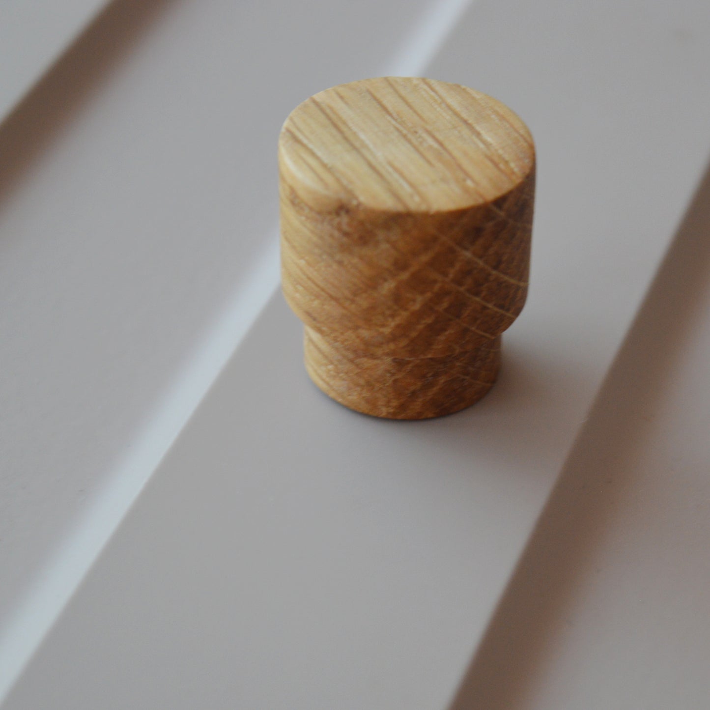 Kiel solid wood furniture knob