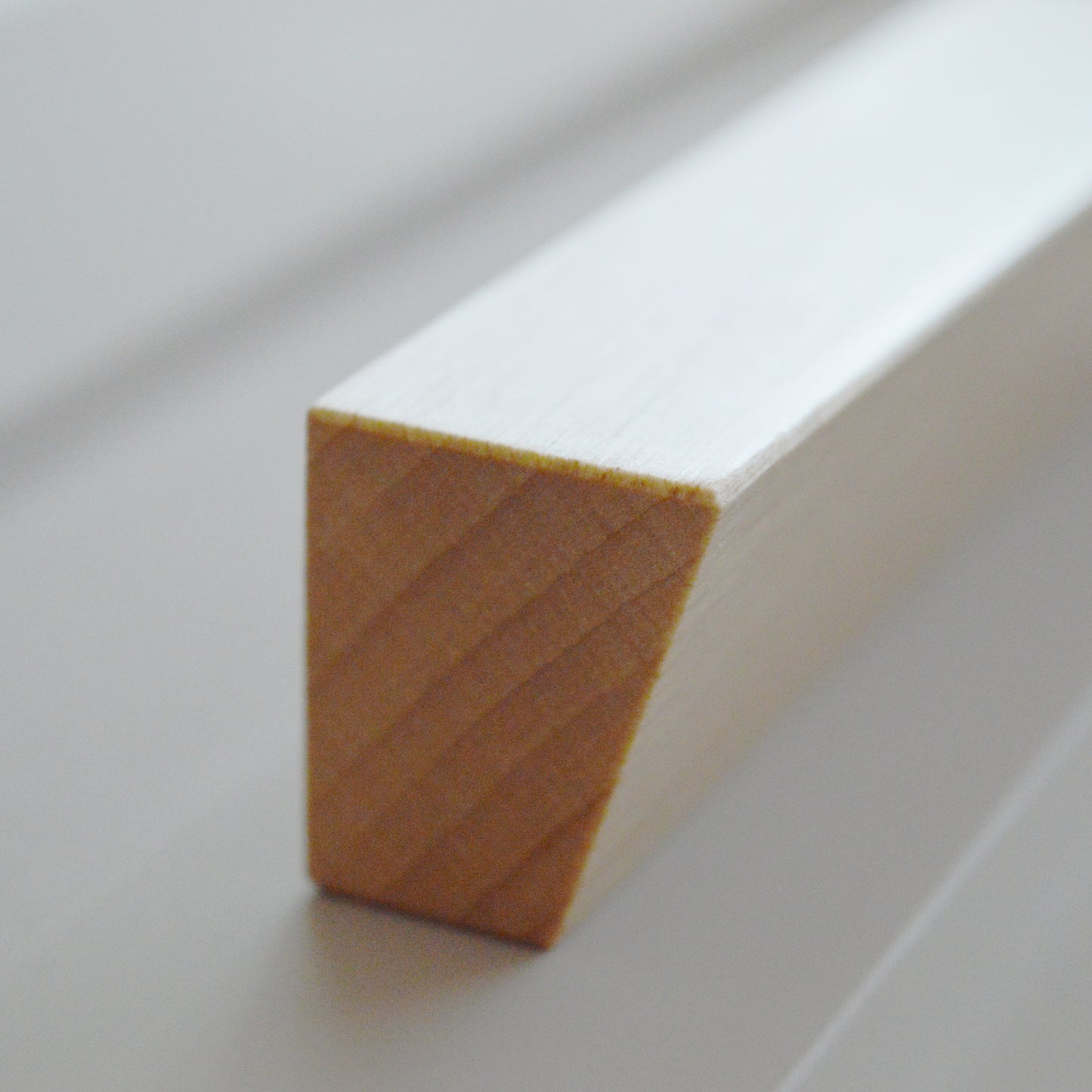 Ravenna modern Wooden furniture handle, lacquered beech