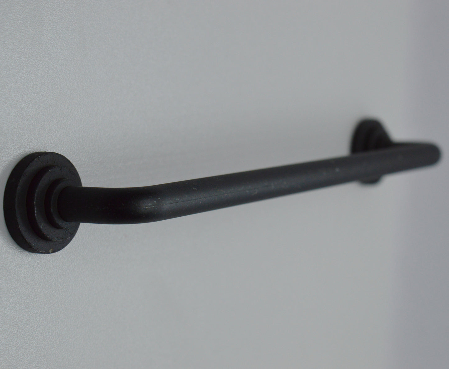 Hugo Classic metal furniture handle