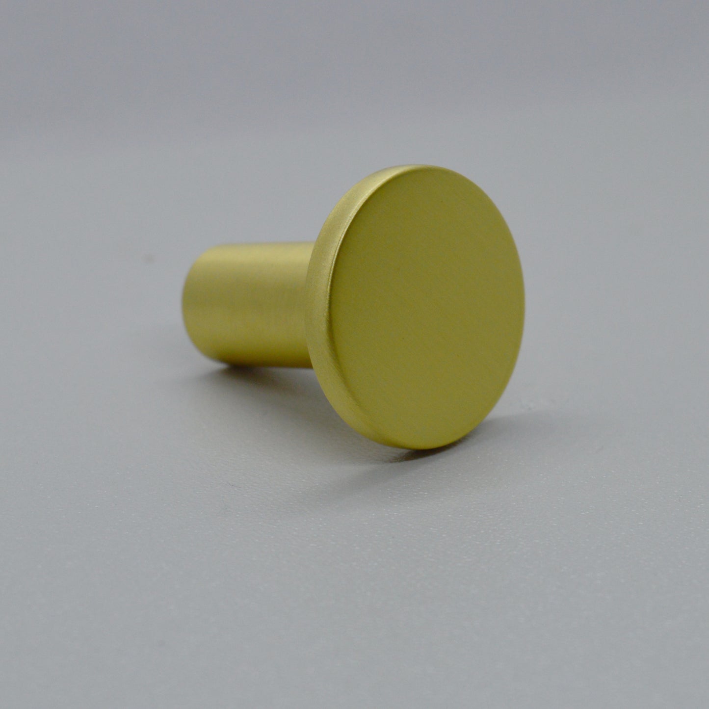 Ellie metal furniture knob