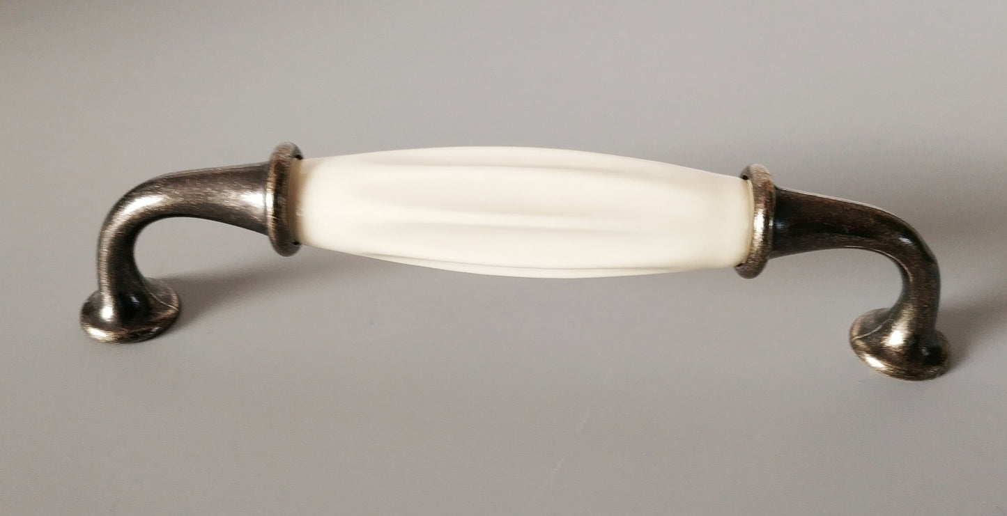 Magnolia Metal-porcelain furniture handle