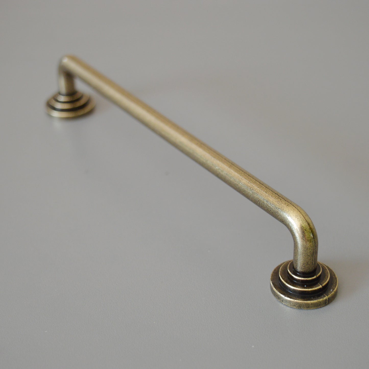 Hugo Classic metal furniture handle