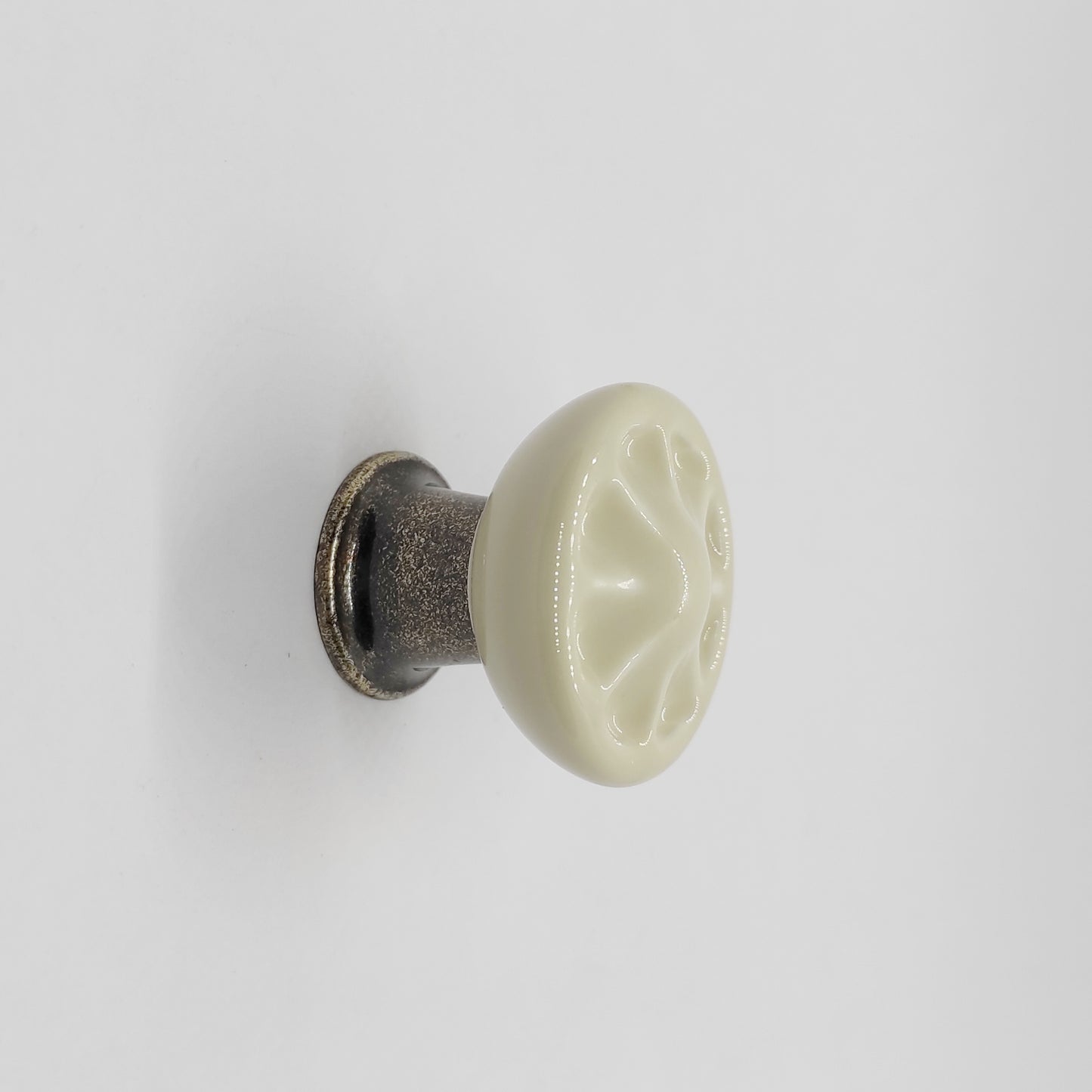 "Country" Metal-porcelain furniture knob Beige - Bronz finish
