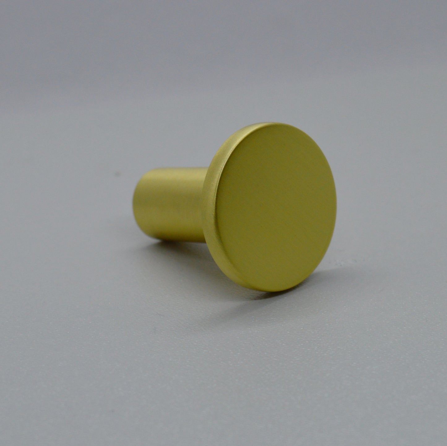 Ellie metal furniture knob