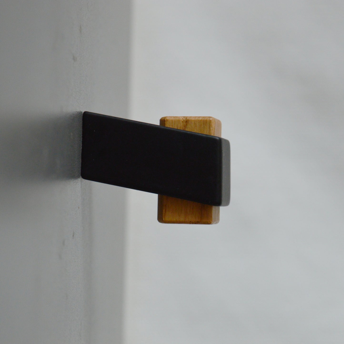 Beam Metal and Wood Furniture Knob
