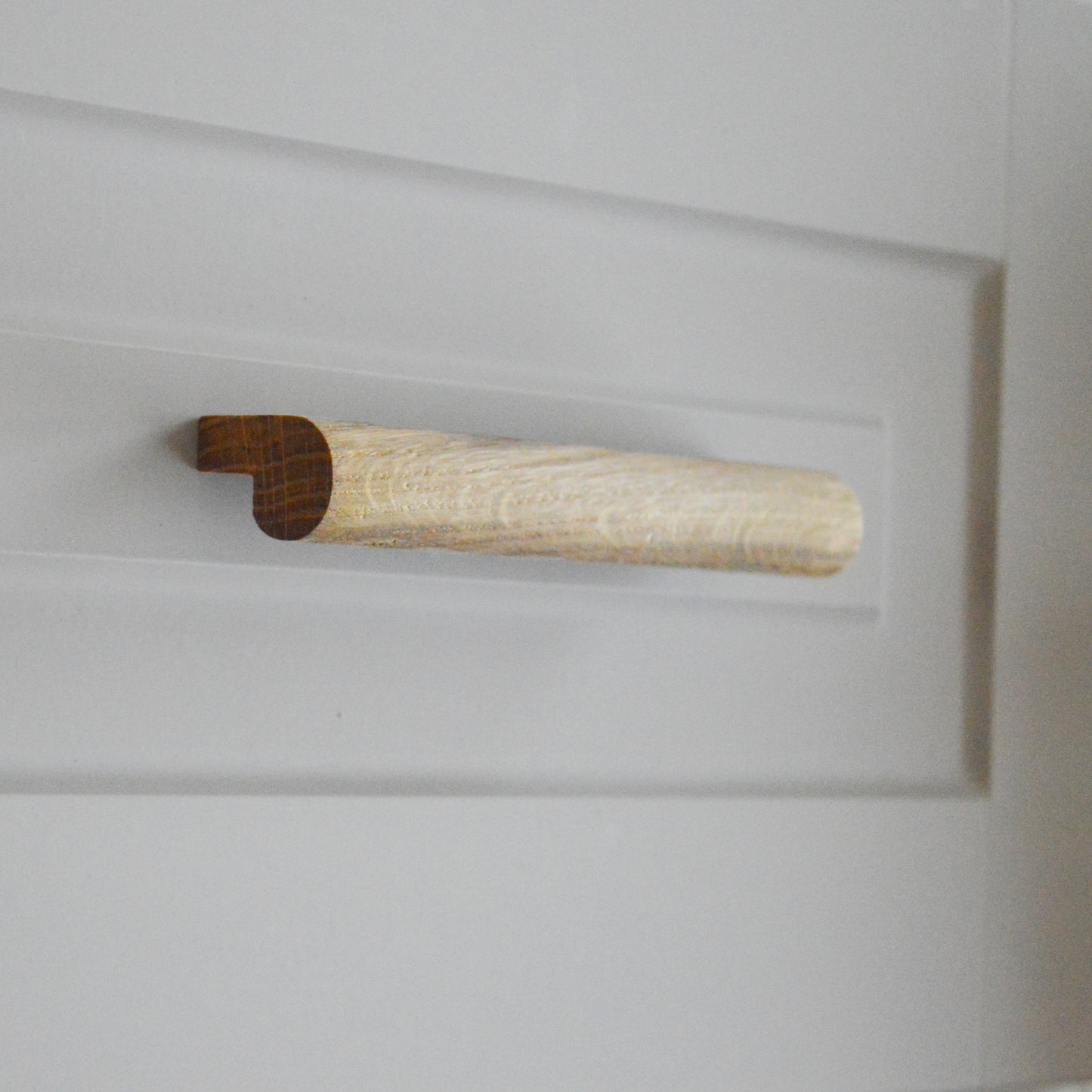 Perugia solid wood furniture handle